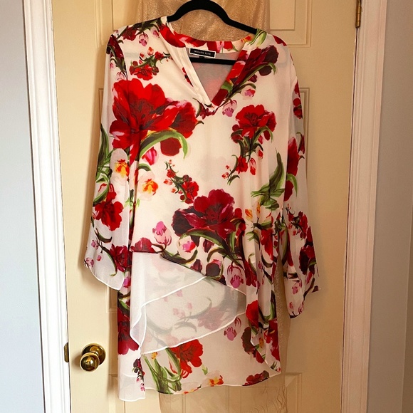Flowery tunic - Picture 1 of 2